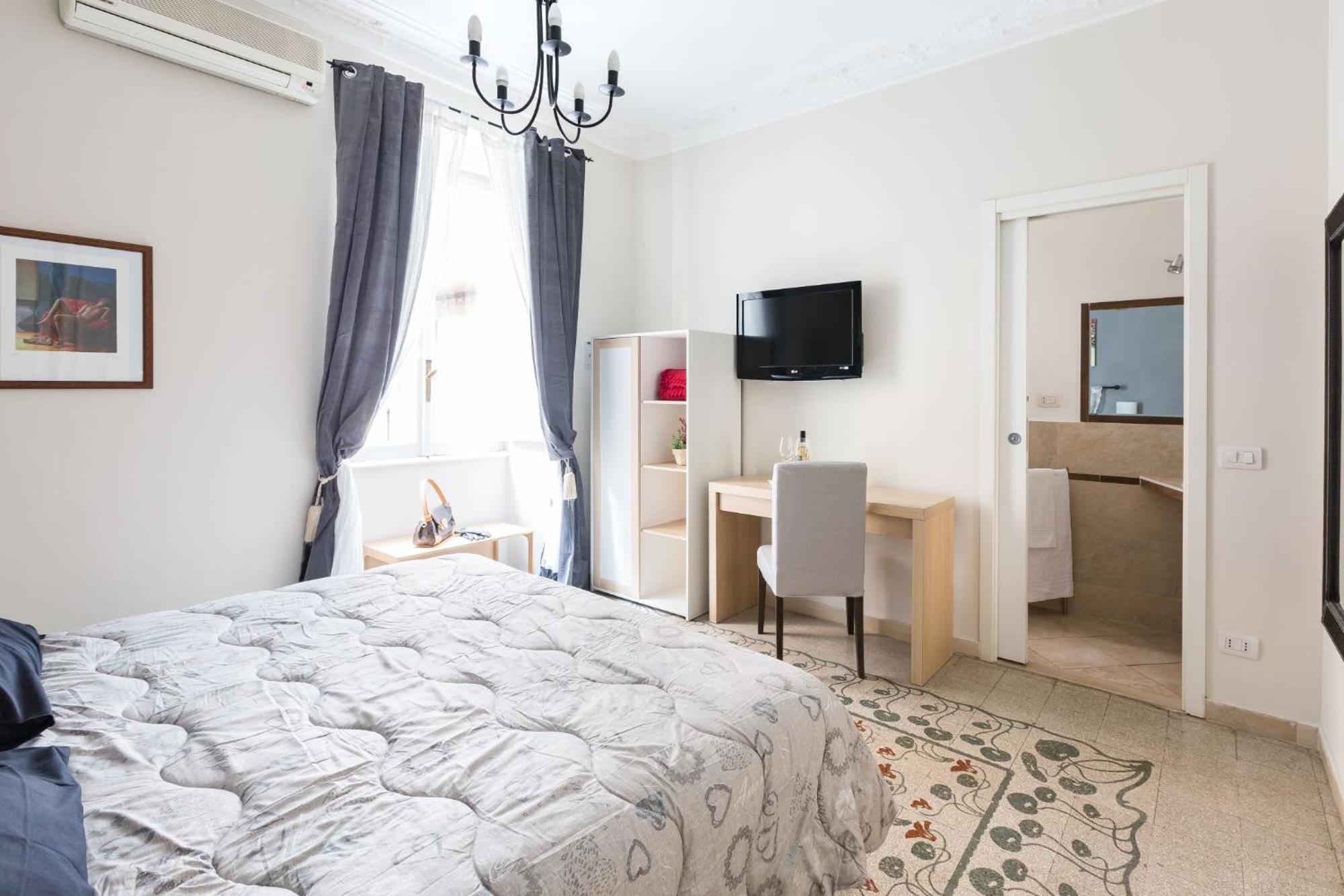 Calamatta Guest house 2*