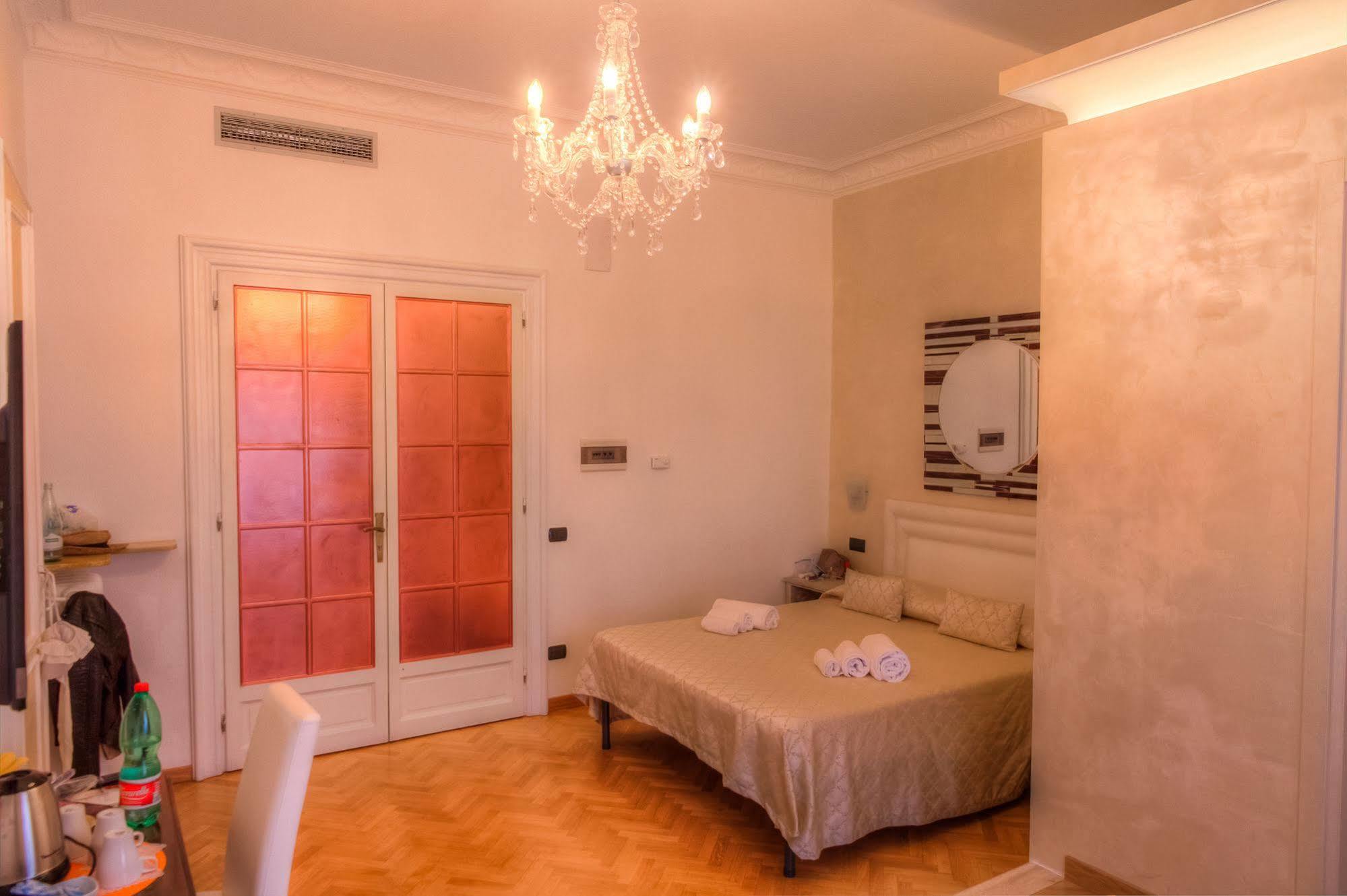 Guest house Calamatta 2*